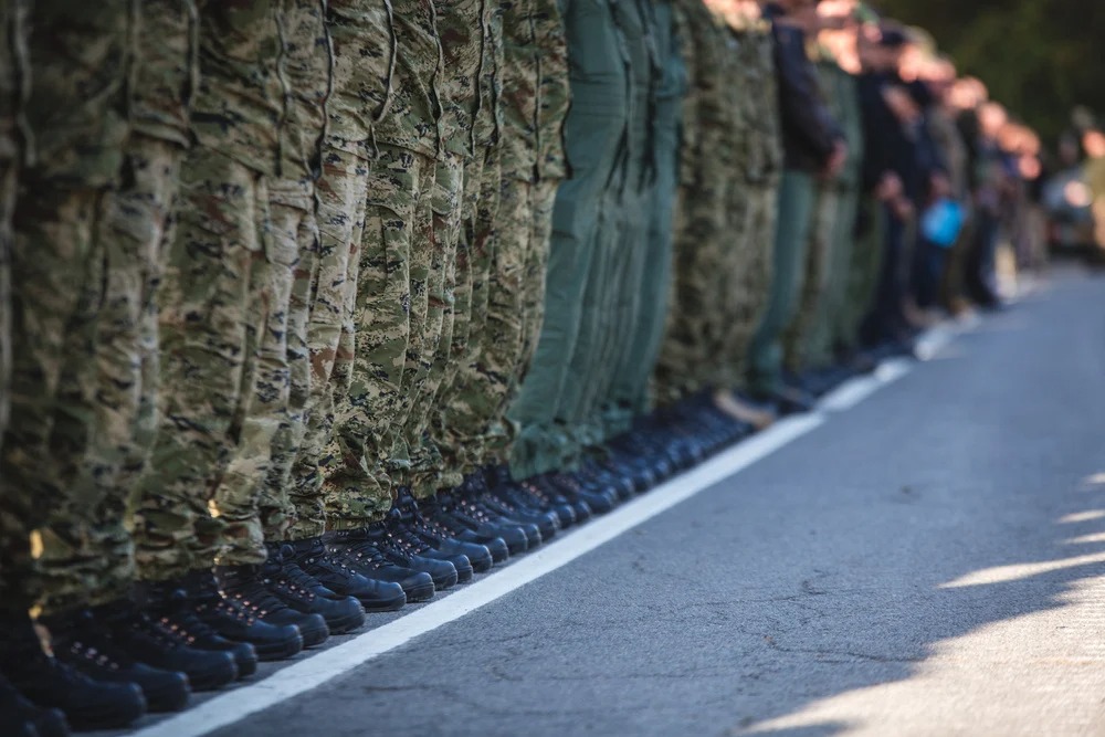 imgi_24_Military Personnel