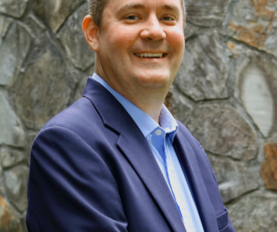 imgi_32_John_2024-Headshot