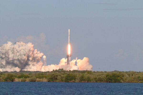 Falcon Heavy Liftoff